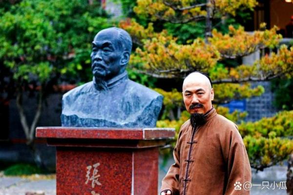 历史上姓乐正和姓闾丘的名人有哪些-姓名学-华易算命网姓名